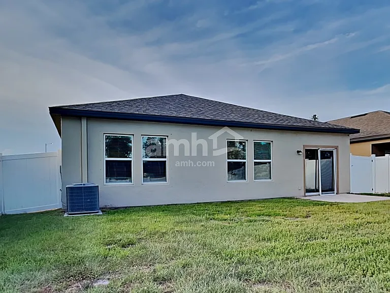 11603 Pace Bend Ct — Photo 16
