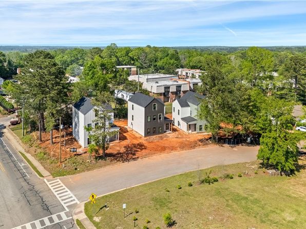 576 Pride Ave, Auburn, AL 36830