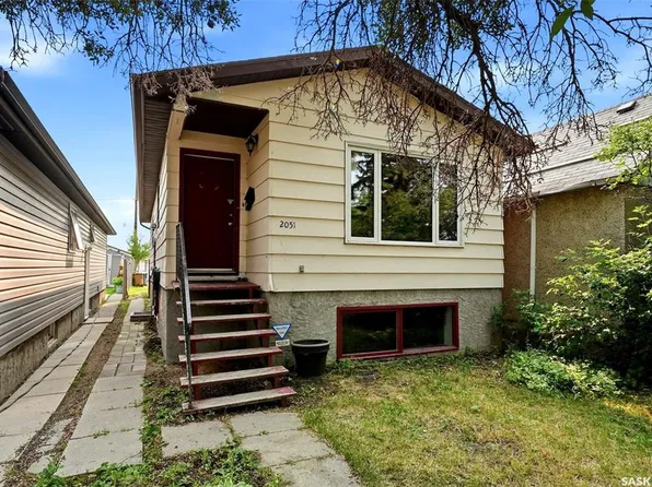 2051 McDonald STREET, Regina, SK S4N 2Y4