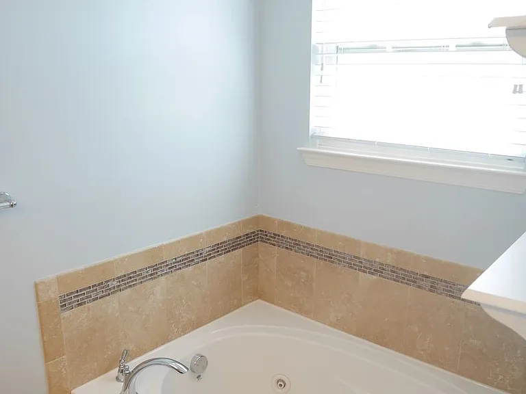 344 Ashby Commons Dr — Photo 16