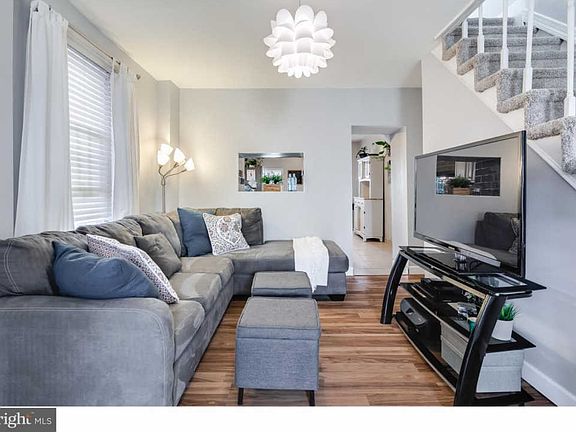 5th image of 2638 Coral St