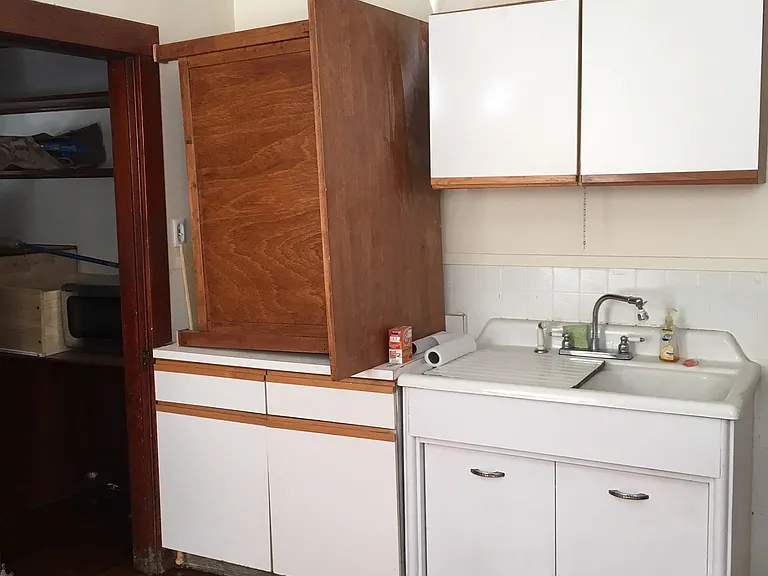 7 Burr St #1 — Photo 20