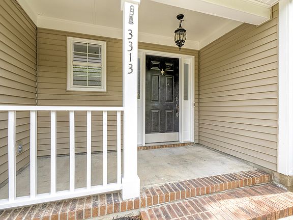 2nd image of 3313 Heathland Way