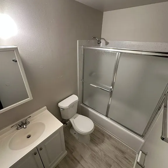 586 Berry Ave #5 — Photo 12