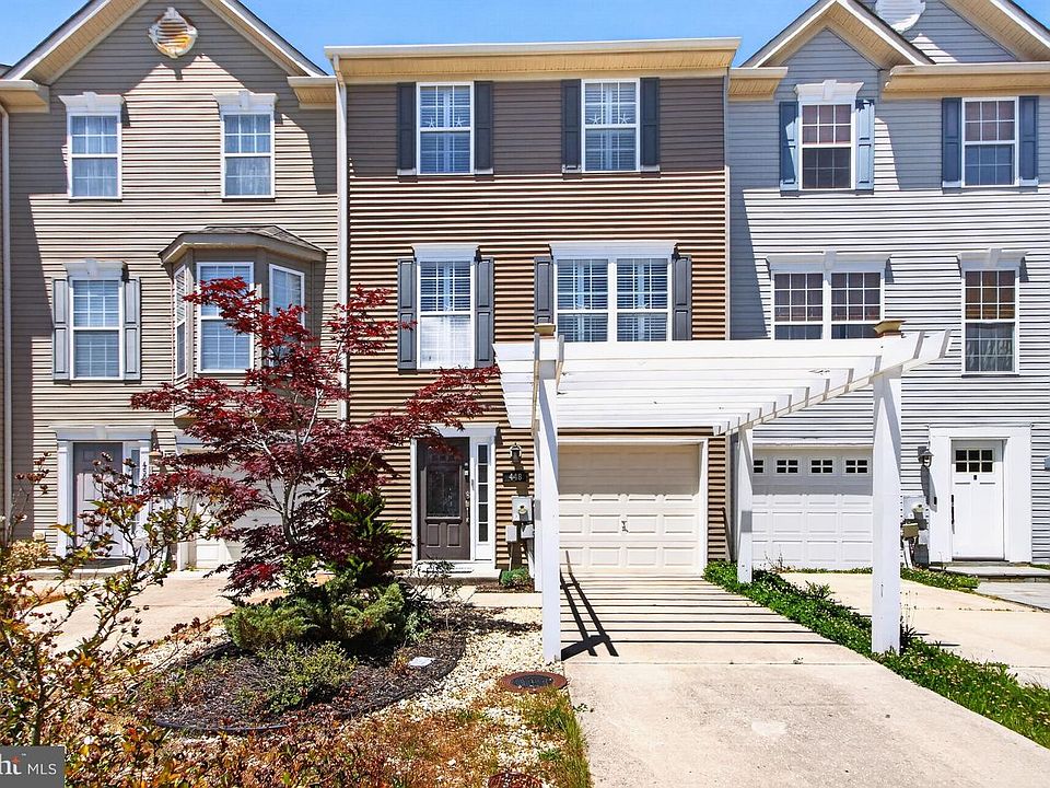 1st image of 448 Ocean Ct