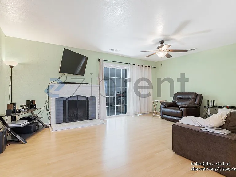 6088 Tourraine Dr — Photo 4