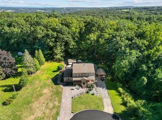 66 Ridgewood Rd, Cranston, RI 02921