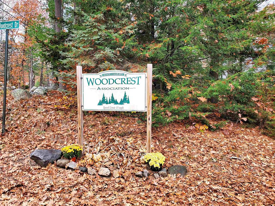 2nd image of 28 Woodcrest Drive #11