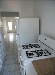 5th image of 900 Euclid Ave APT 4