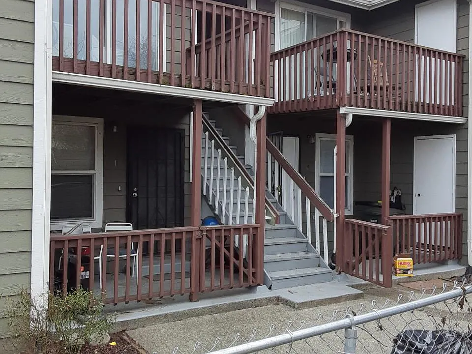1949 S I St #4