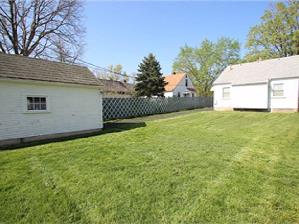 2nd image of 20 Stafford Ave