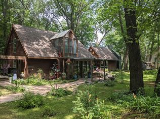 10944 Frankfort, Pinckney, MI