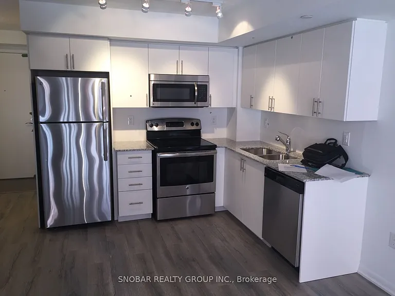 830 Lawrence Ave W #423 — Photo 3