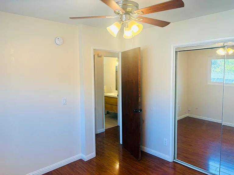 2852 Rosanna St #3 — Photo 10