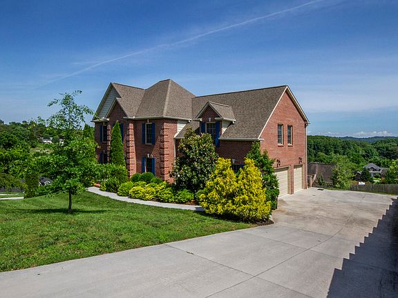 2nd image of 3525 Hubbs Crossing Ln