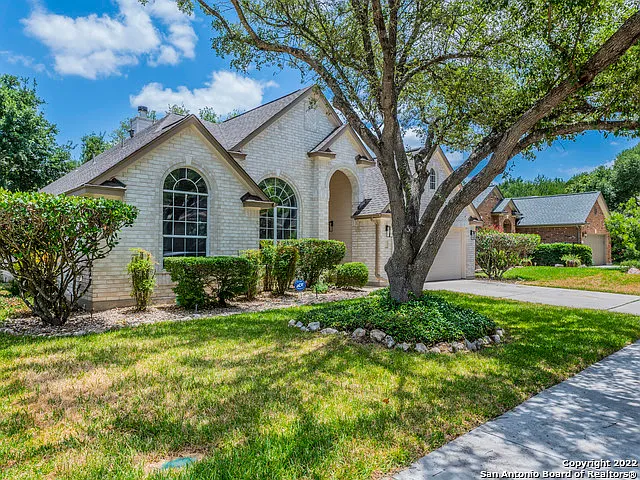 4 bed, 2.0 bath, 2283 sqft, $2,500 — Photo 4
