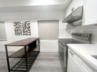 3027 1/4 Walton Ave, Los Angeles, CA 90007