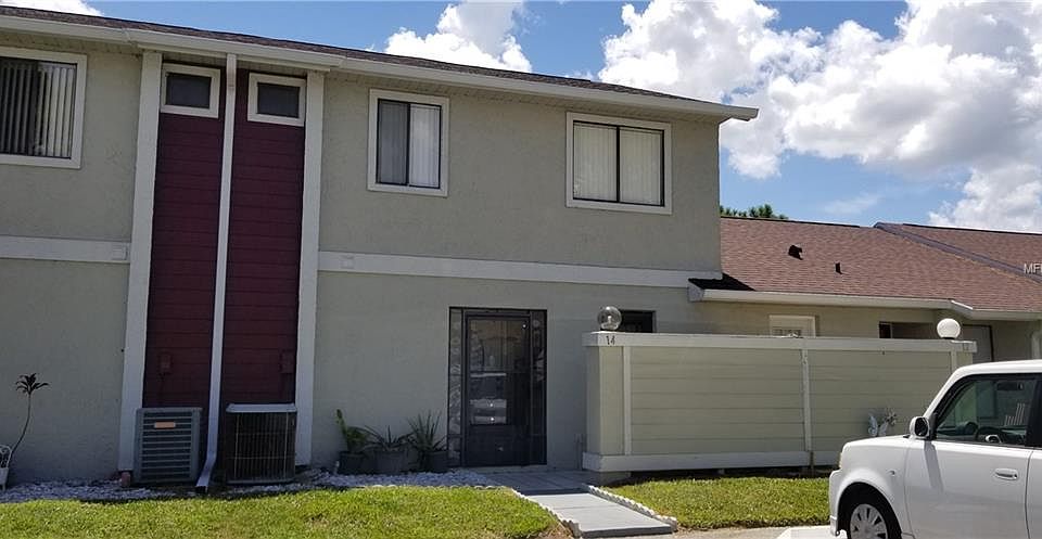 1st image of 14 Pine Island Cir