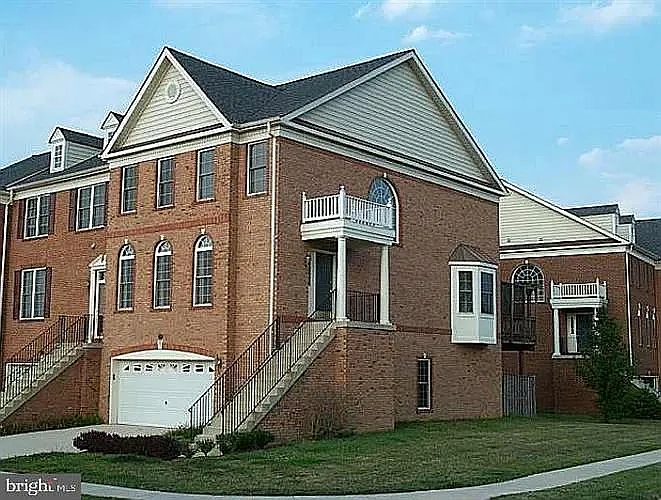 1st image of 25927 Kirkwood Sq