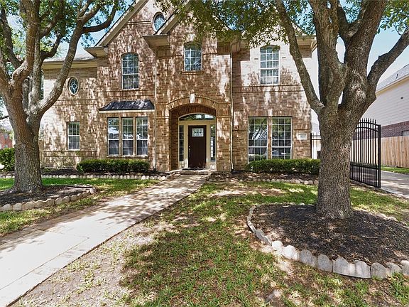 2nd image of 2903 Weatherford Ct