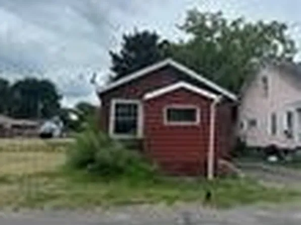 114 Hovey St, Syracuse, NY 13207