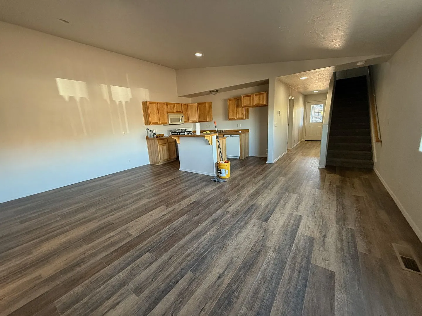 Beautifully Remodeled 3 Bedroom, 2 Bathroom Duplex with Private Yard & Attached Garage — Photo 4