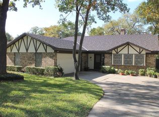 1608 Lieschen Ct, Arlington, TX 76012