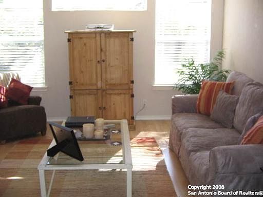 3rd image of 7715 WEXFORD SQ #0