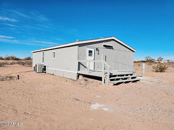 3rd image of 42439 W BETHANY HOME Road