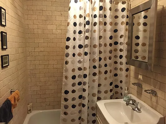 Rented by Curzon Real Estate | media 14