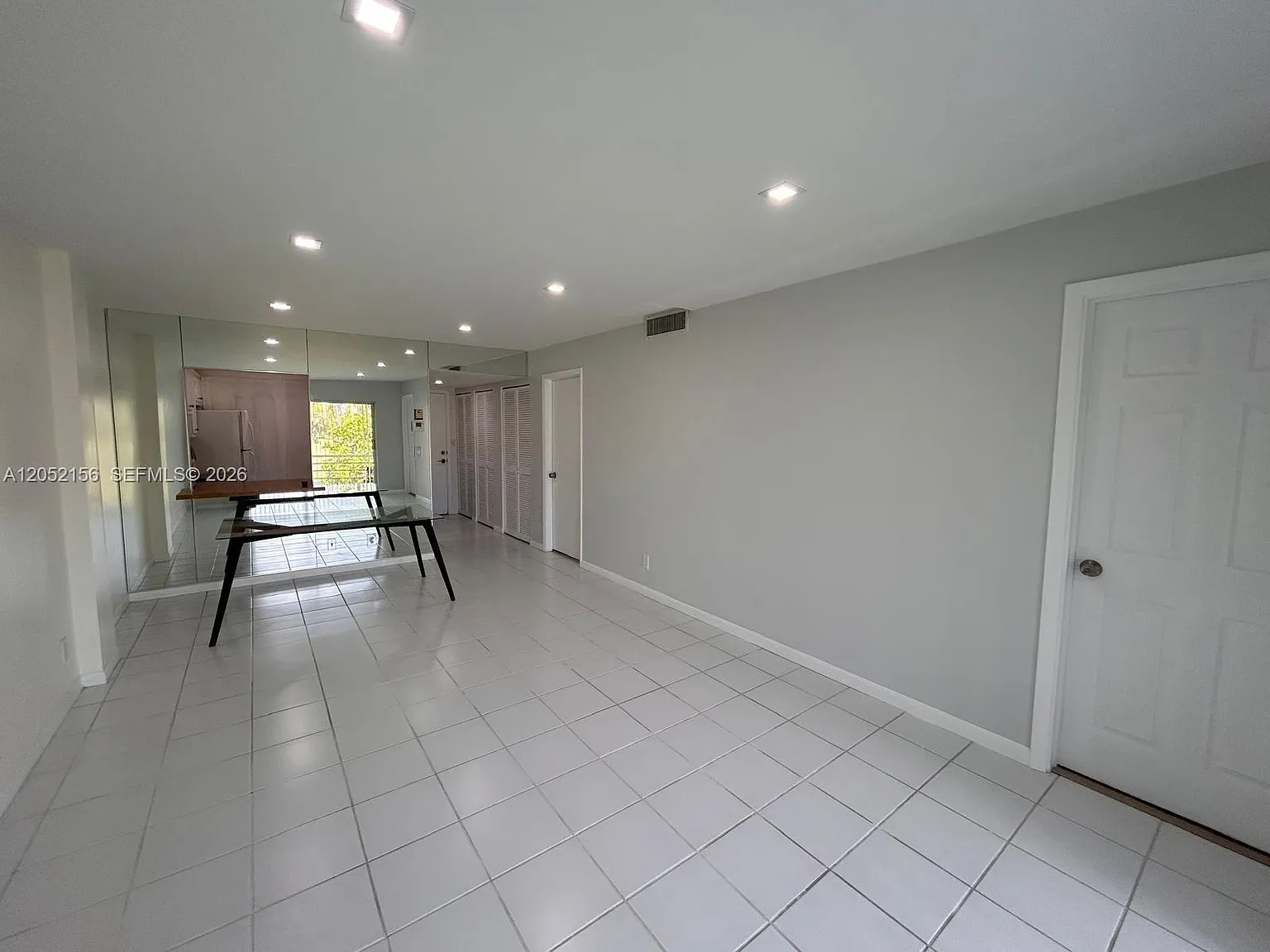Boca Teeca Condo 2 — Photo 3