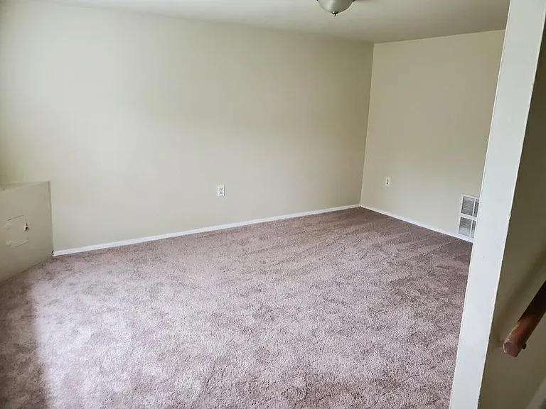 1113 Haverhill Rd #G — Photo 2