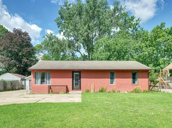 5455 Adams St, Mounds View, MN 55112