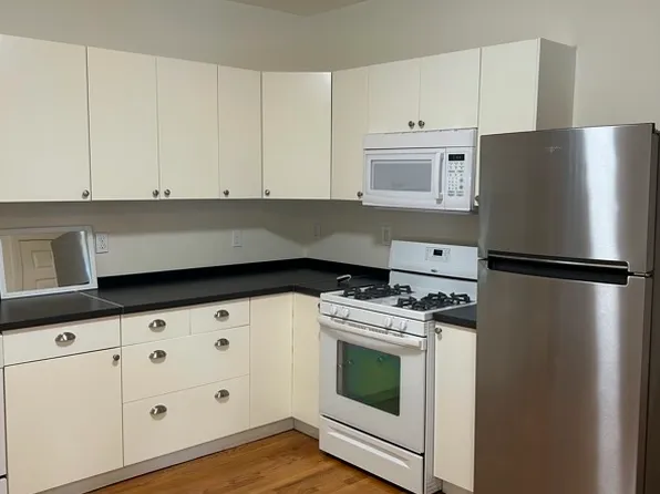 221 Albion St, Wakefield, MA