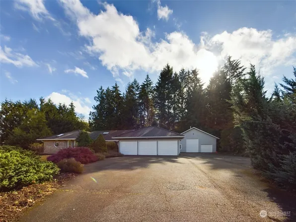 3340 Lilly Road NE, Olympia, WA 98506