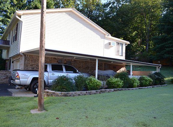 2nd image of 1660 Boone Dr