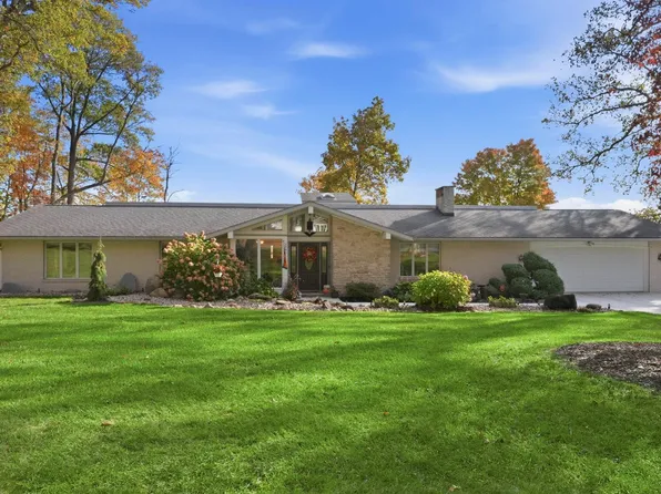 2890 E Hickory Ln, Columbia City, IN 46725