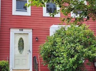 108 Cambria Hill Dr, Tarentum, PA 15084