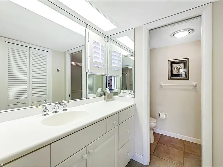 2216 Gulf Shore Blvd N #R3 — Photo 12