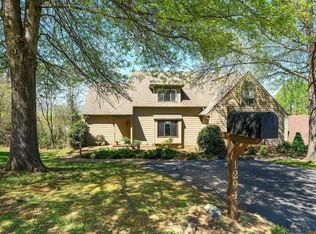 1294 Millpond Rd, Charlottesville, VA 22902