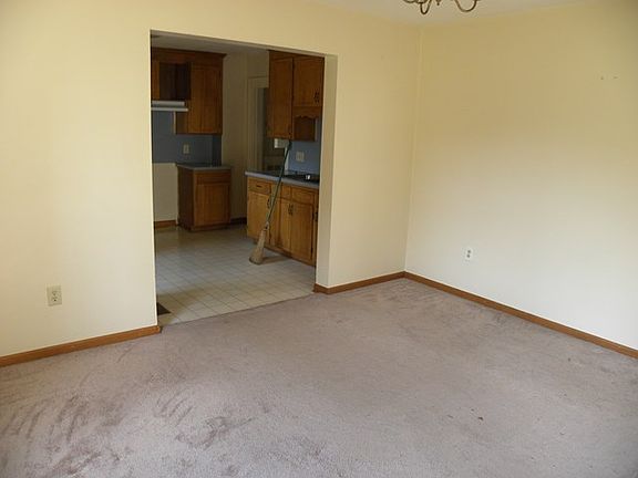 4th image of 1518 Monroe St