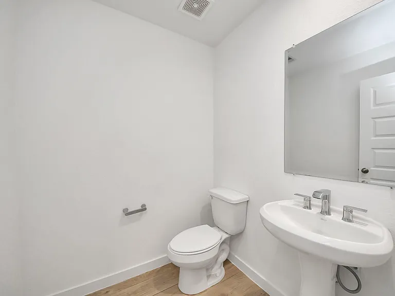 1618 Westway Dr — Photo 16