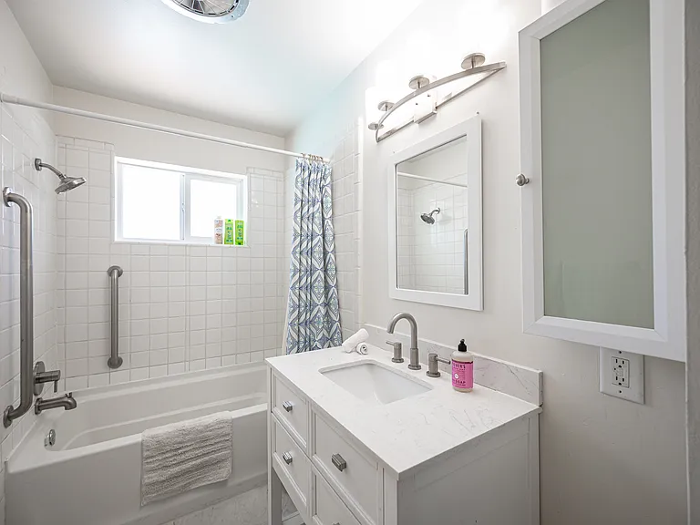 1313 Hillside Pl — Photo 11