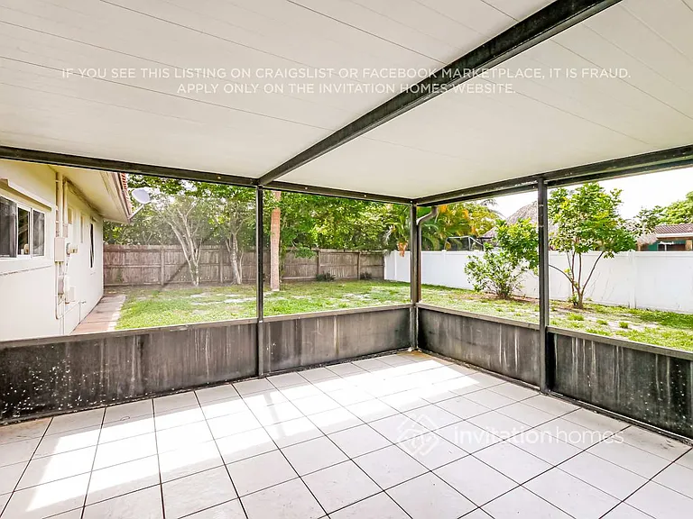 940 SE 5th St — Photo 15