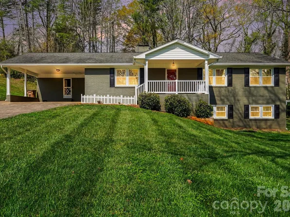 204 Country Club Cir, Shelby, NC 28150