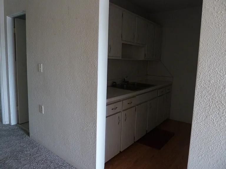 8425 112th St #206 — Photo 13