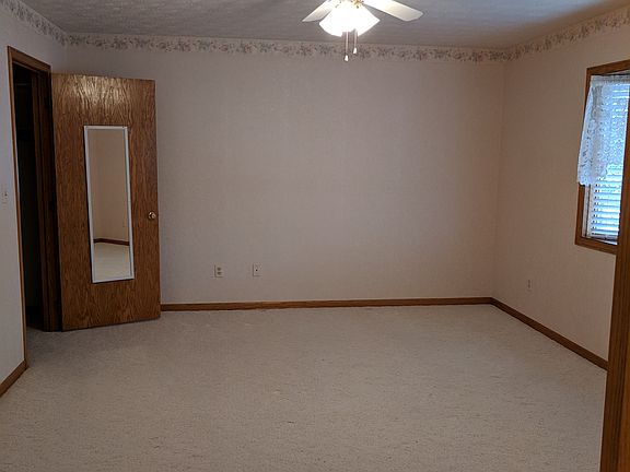 5th image of 254 Park Place Dr