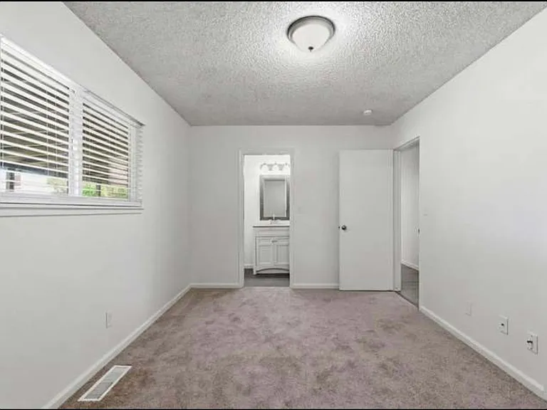 209 Tokay Ave — Photo 15