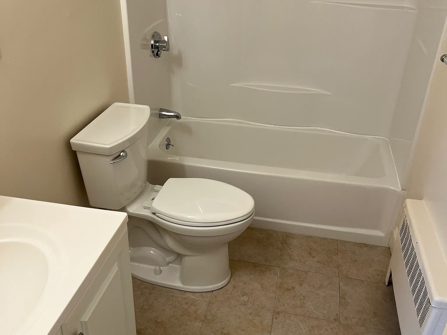 2 bed, 753 sqft, $2,215 — Photo 1