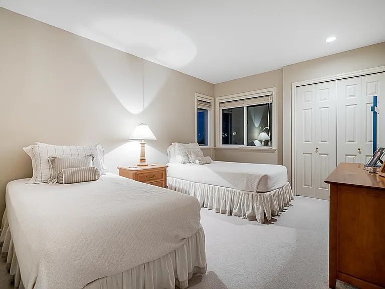 4751 Headland Dr — Photo 14
